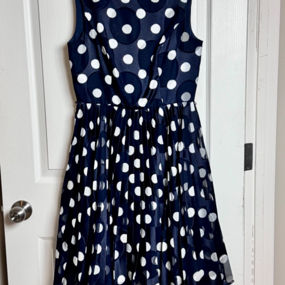 Adrianna Papell Navy Polka Dot Dress, Sleeveless Size 4 - Picture 3 of 11